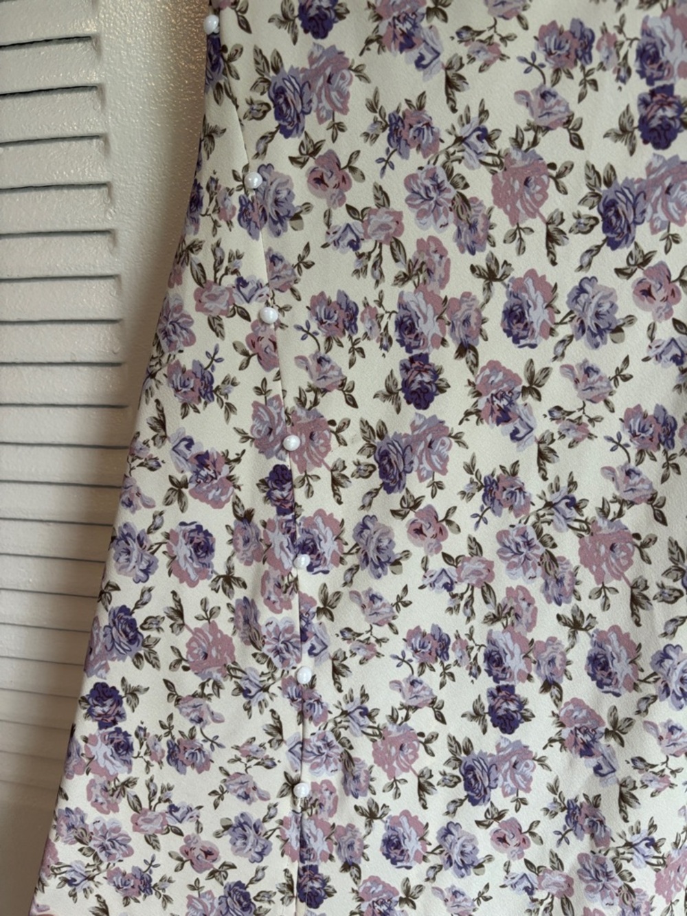 Romantic Floral Midi Dress – Size S| Soft Lavender Print - Picture 4 of 9
